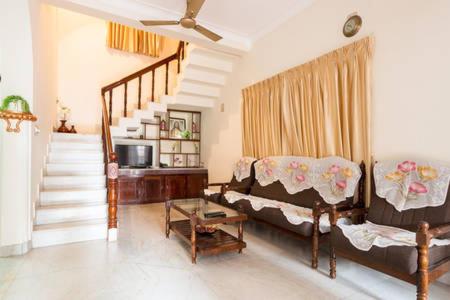 Stay at DBRA 61 Don Bosco Cross Road Vaduthala Ernakulam