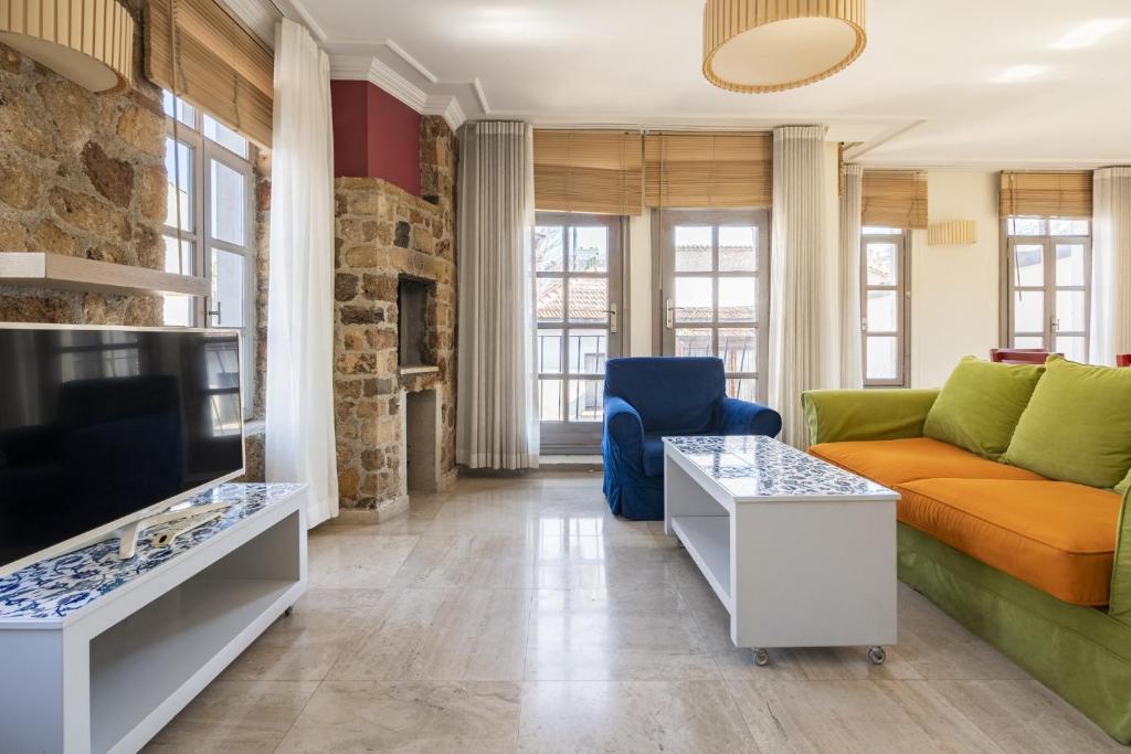 Glamorous Flat with Jacuzzi near Hadrians Gate