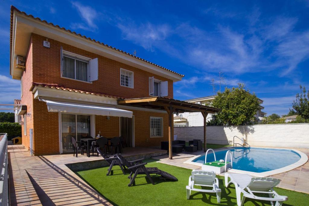 Villa PLUMA Planet Costa Dorada - ONLY FAMILIES