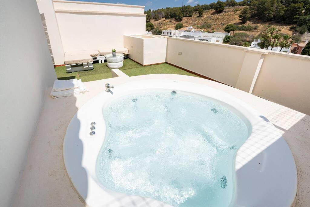 Adosado jacuzzi urb La Cañada Torremolinos