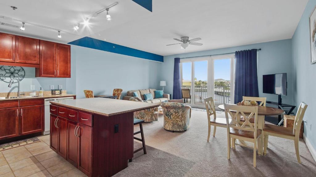 Laketown Wharf #113 by Nautical Properties Vacation Rentals