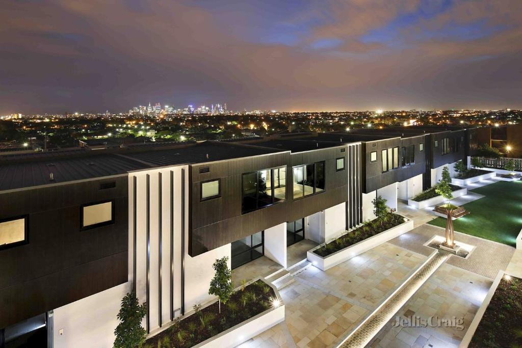 Ruckers Hill Northcote Penthouse