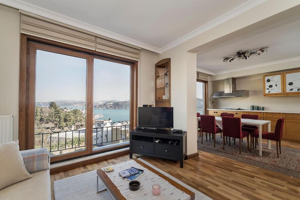 Charming 3 Bed2bath Duplex Bosphorus Views! #53