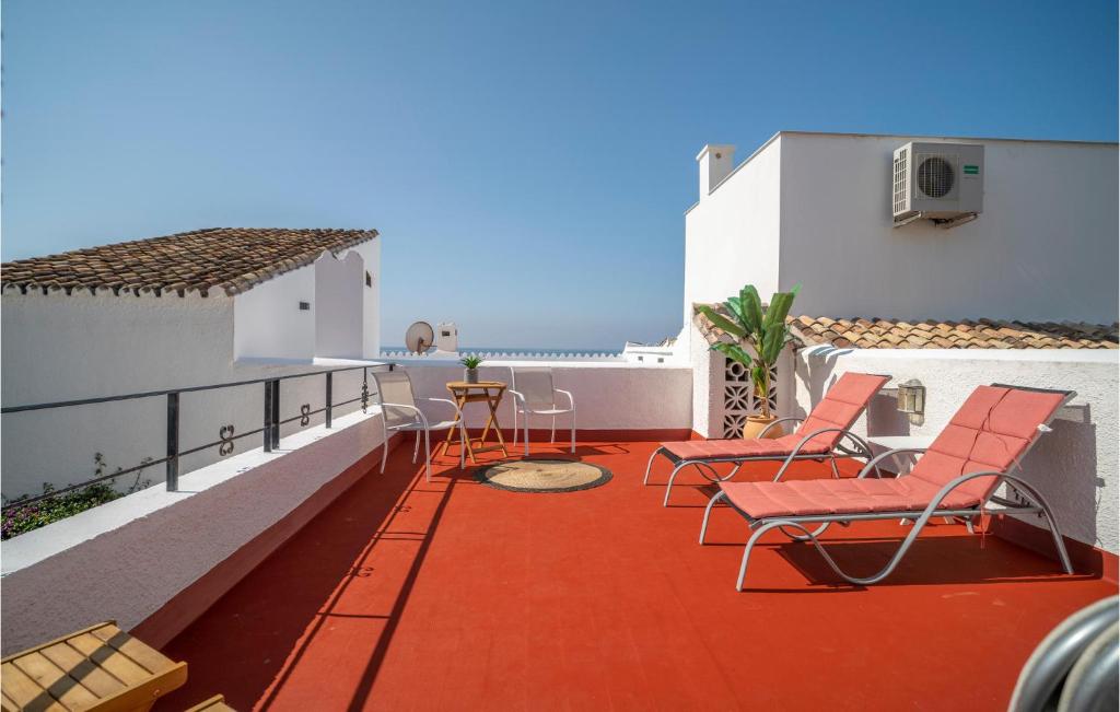 Awesome Home In Estepona With Wifi And 2 Bedrooms