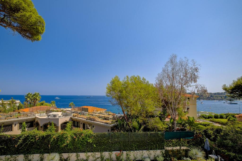 Villa Les Pins du Cap - Vue mer - Cap d'Antibes