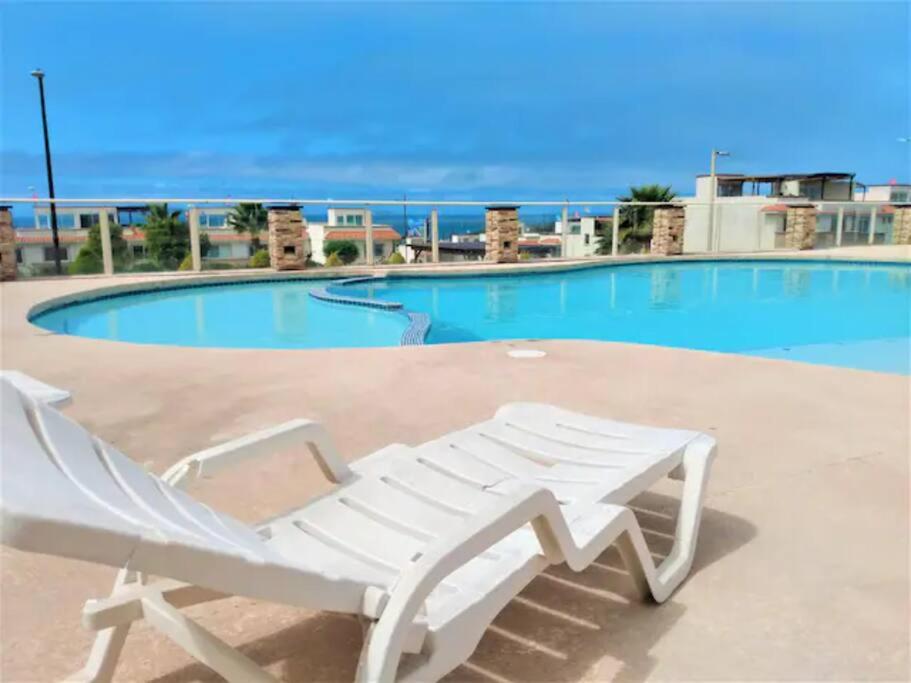 3 Br Cozy Large Family Ocean View House Comm Pool