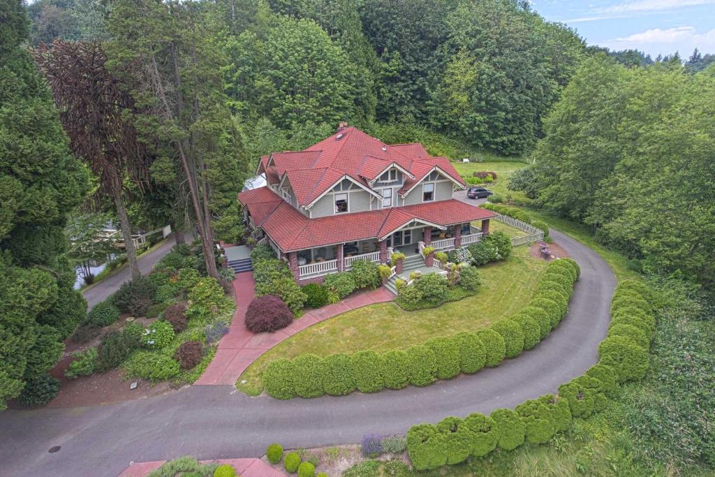 Historic Auburn House on 37 Acres with Private Lake!